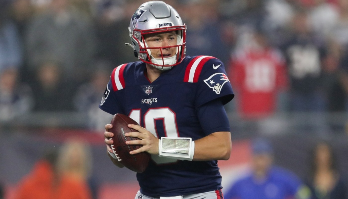 QB Mac Jones. (Foto: Getty Images)