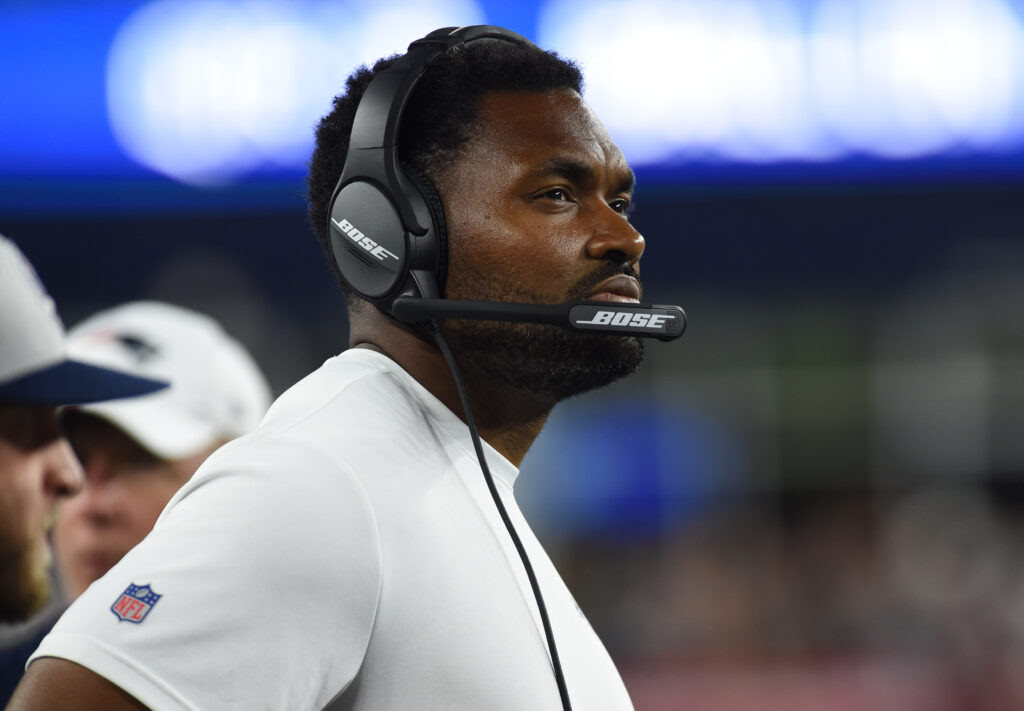 Jerod Mayo, entrenador de linebackers de los Patriots. (Foto: Getty Images)