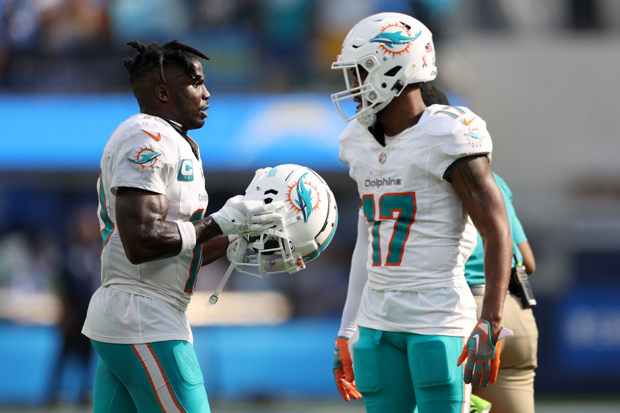 WR Tyreek Hill y WR Jaylen Waddle. (Foto: Getty Images)